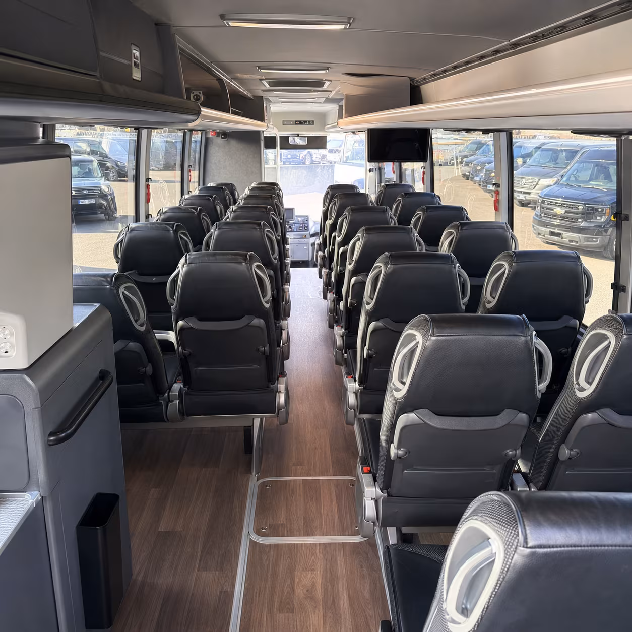 airport transfers and intermodal connections for military and government groups