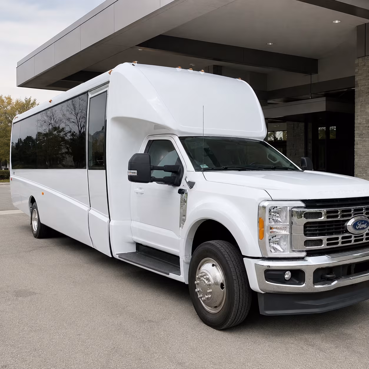 corporate airport transfer buses at reno tahoe international airport