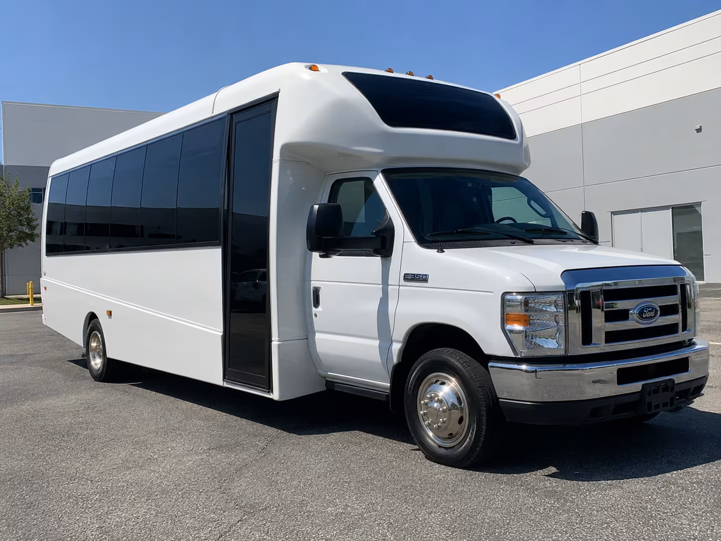smooth bus rentals for reno weddings and celebrations